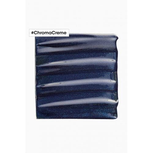 L'Oréal Professionnel Chroma Creme Blue Dyes Shampoo Krēmveida šampūns kas neitralizē vara (oranžos) apakštoņus gaiši brūnos matos 300ml